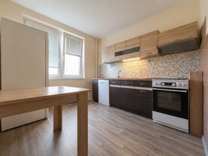 Prodej, Byt 4+1, Most