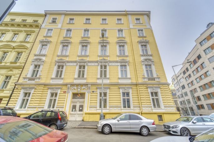 Prodej, Byt 1+kk, Praha