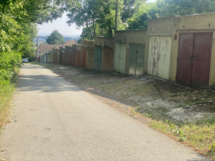 Prodej, Garáž, Držovice