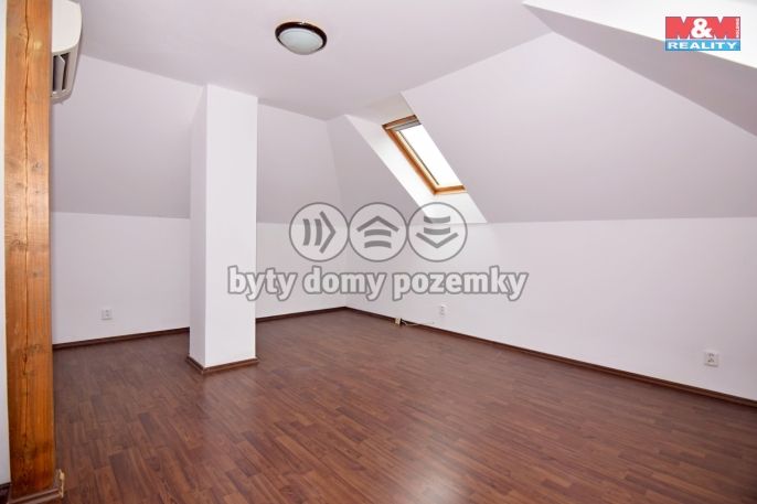 Pronájem, Rodinný dům, Velké Březno