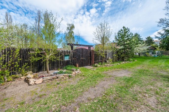 Prodej, Zahrada, Chomutov