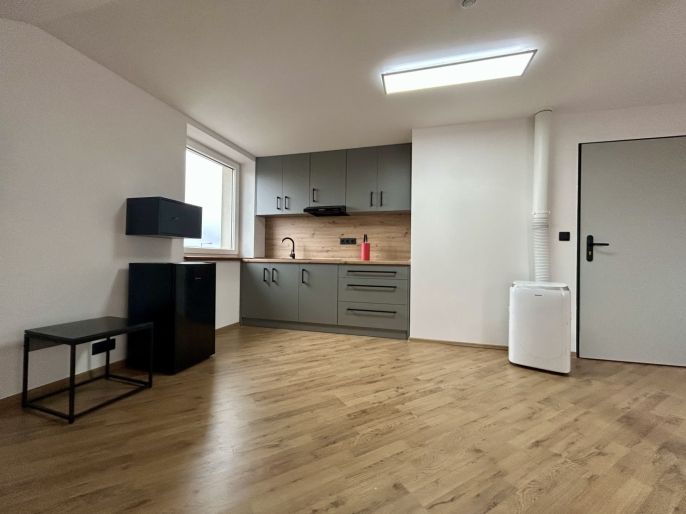 Pronájem, Byt 1+kk, Klatovy