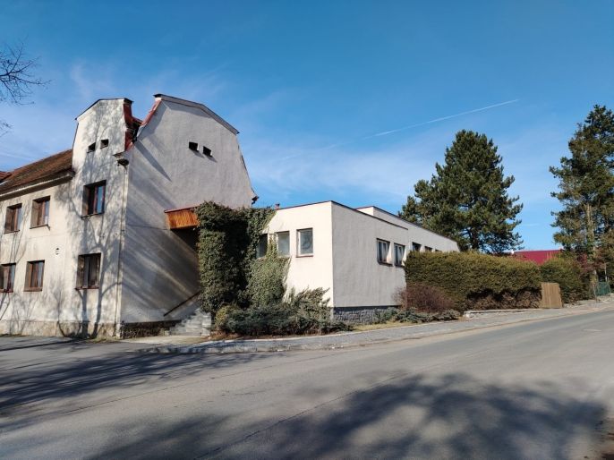 Pronájem, Obchod a služby, Hradešice