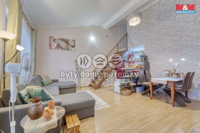 Prodej, Byt 3+kk, Šestajovice