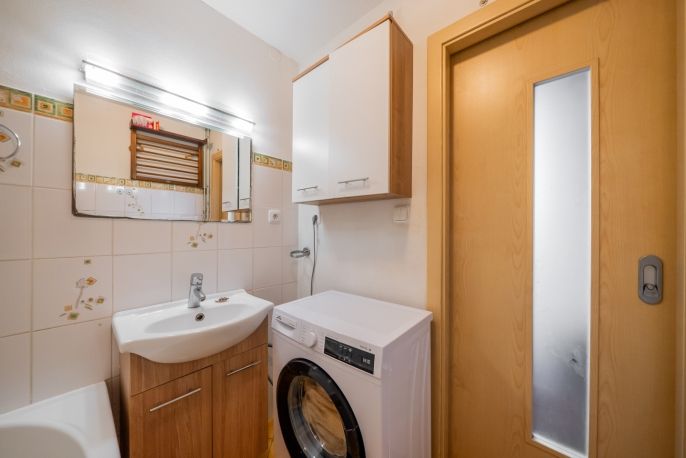 Prodej, Byt 3+1, Práče