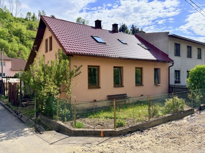 Prodej, Rodinný dům, Koroužné