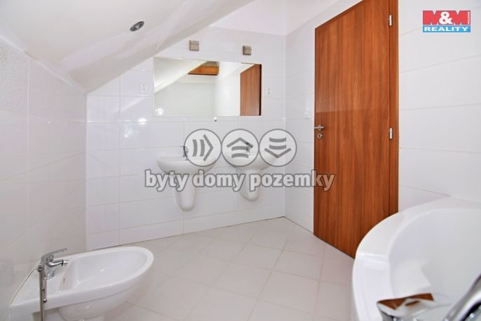 Pronájem, Rodinný dům, Velké Březno