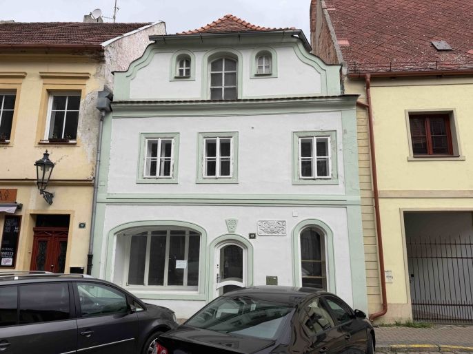 Pronájem, Obchod a služby, Žatec