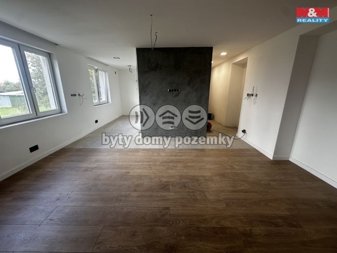 Prodej, Byt 3+kk, Dvory