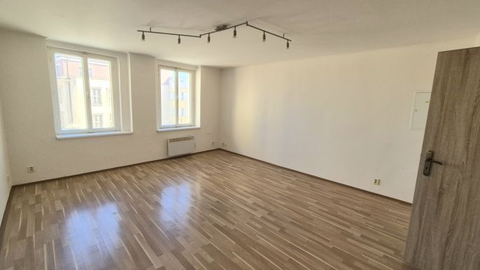 Pronájem, Byt 1+1, Kladno