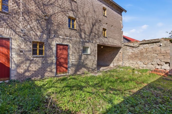 Prodej, Zemědělská usedlost, Kněževes