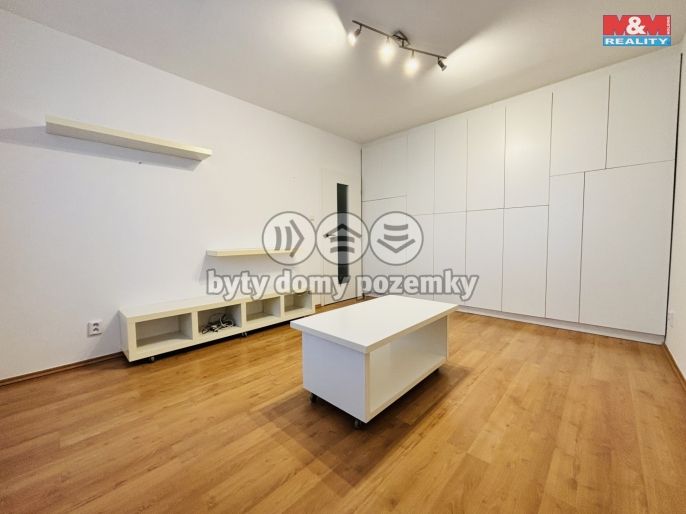 Pronájem, Byt 1+1, Jihlava