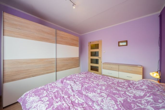 Prodej, Byt 3+1, Práče