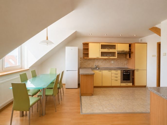 Prodej, Byt 2+kk, Praha