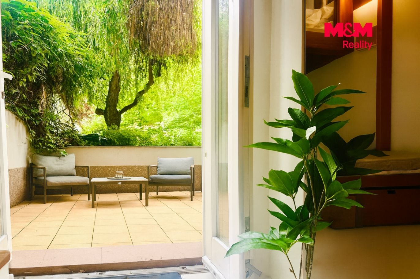 Pronájem bytu 1+kk, 34 m², Praha, ul. Polská