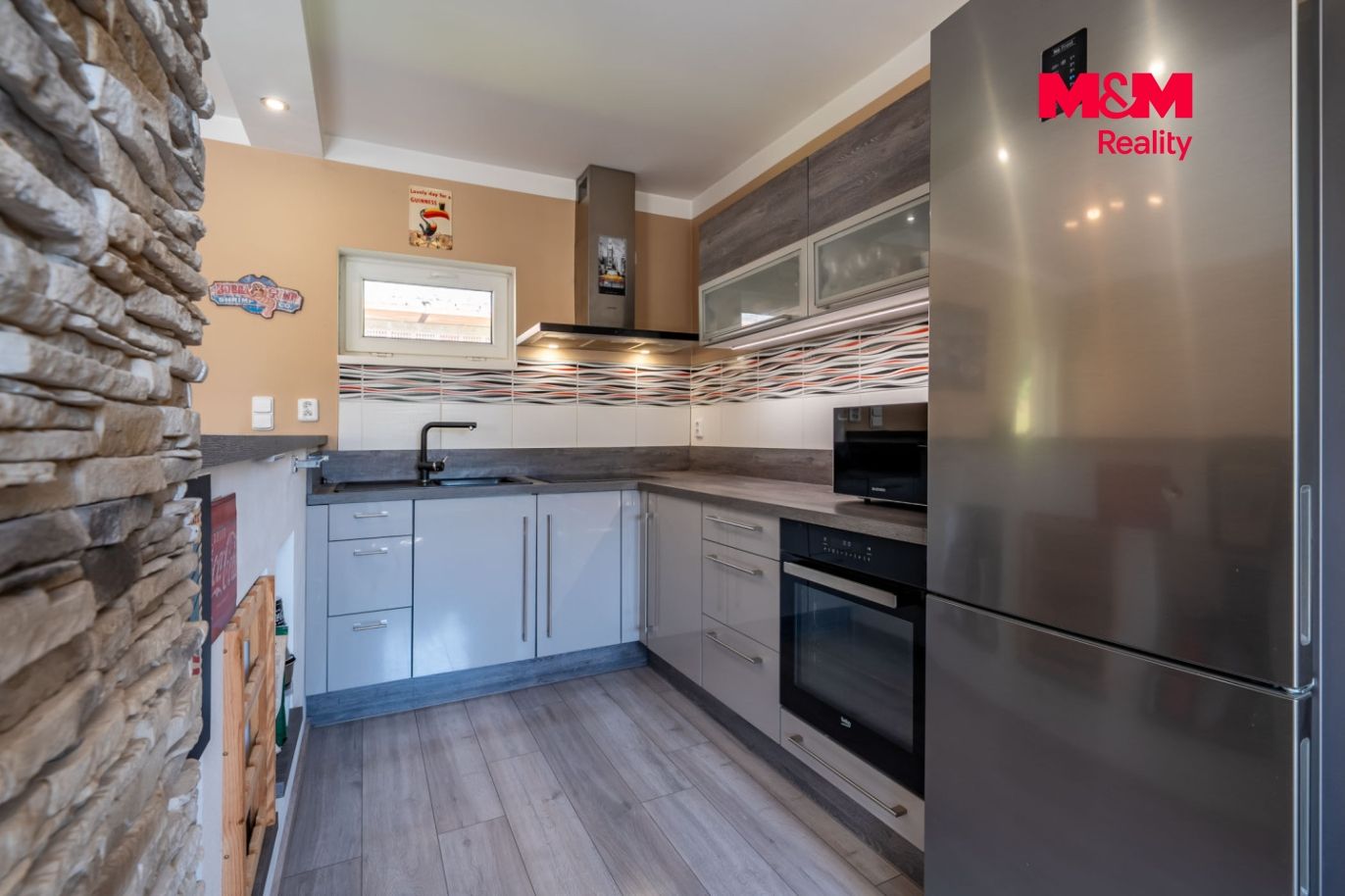 Kuchyňská linka bytu 2+kk 108 m² 