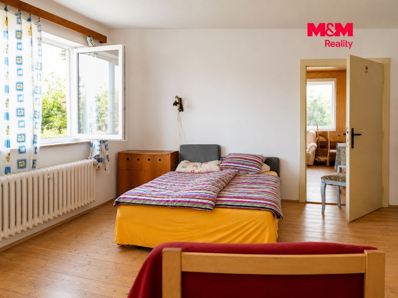 otografie byly pro prezentační účely upraveny pomocí AI – zejména jas, kontrast, barvy a odstranění běžného nepořádku.