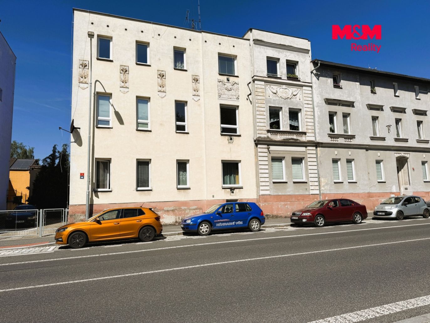 Dům