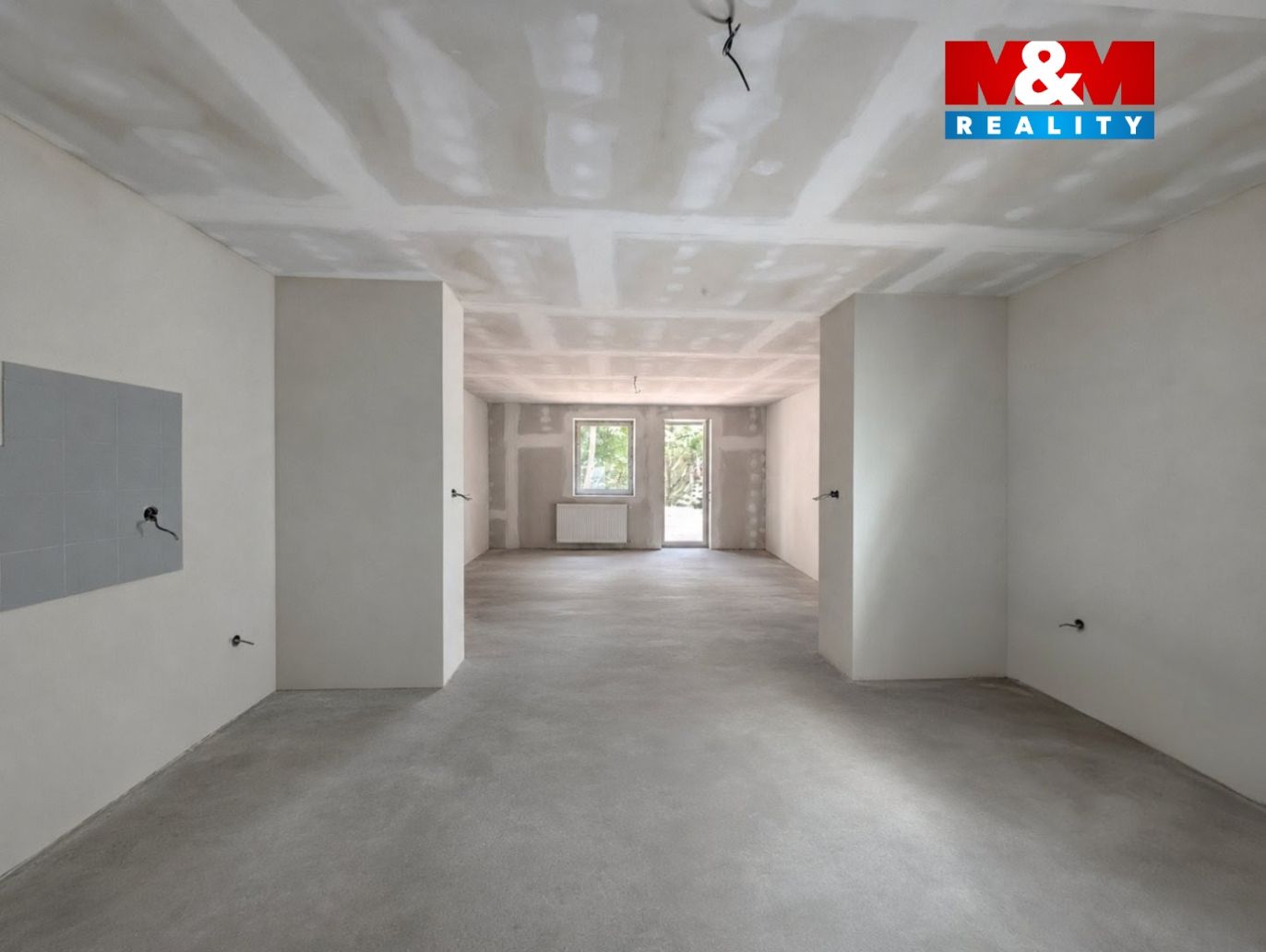 probíhající rekonstrukce