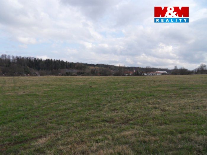 pohled na pozemek 