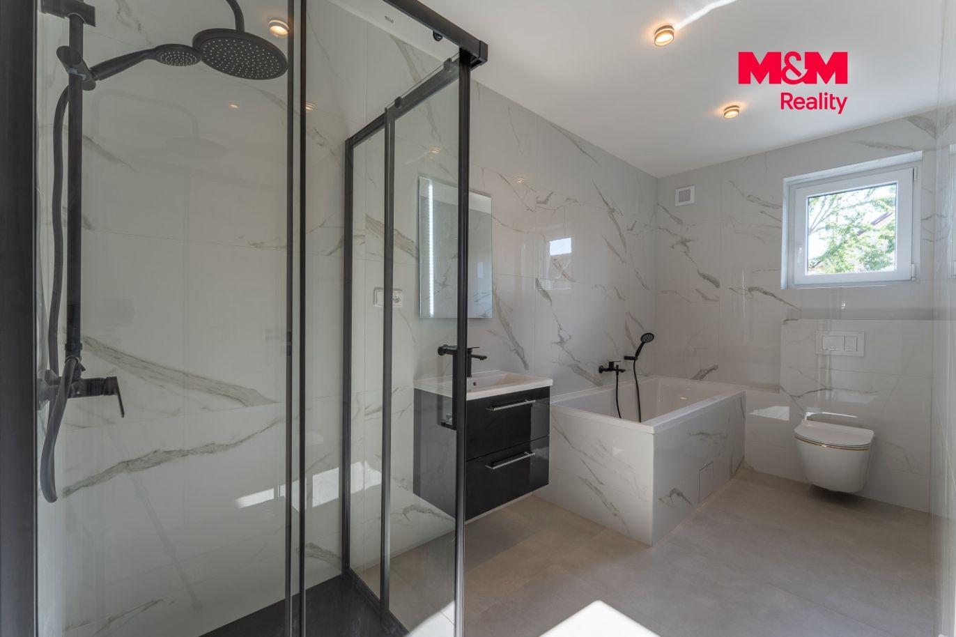 013.jpg
