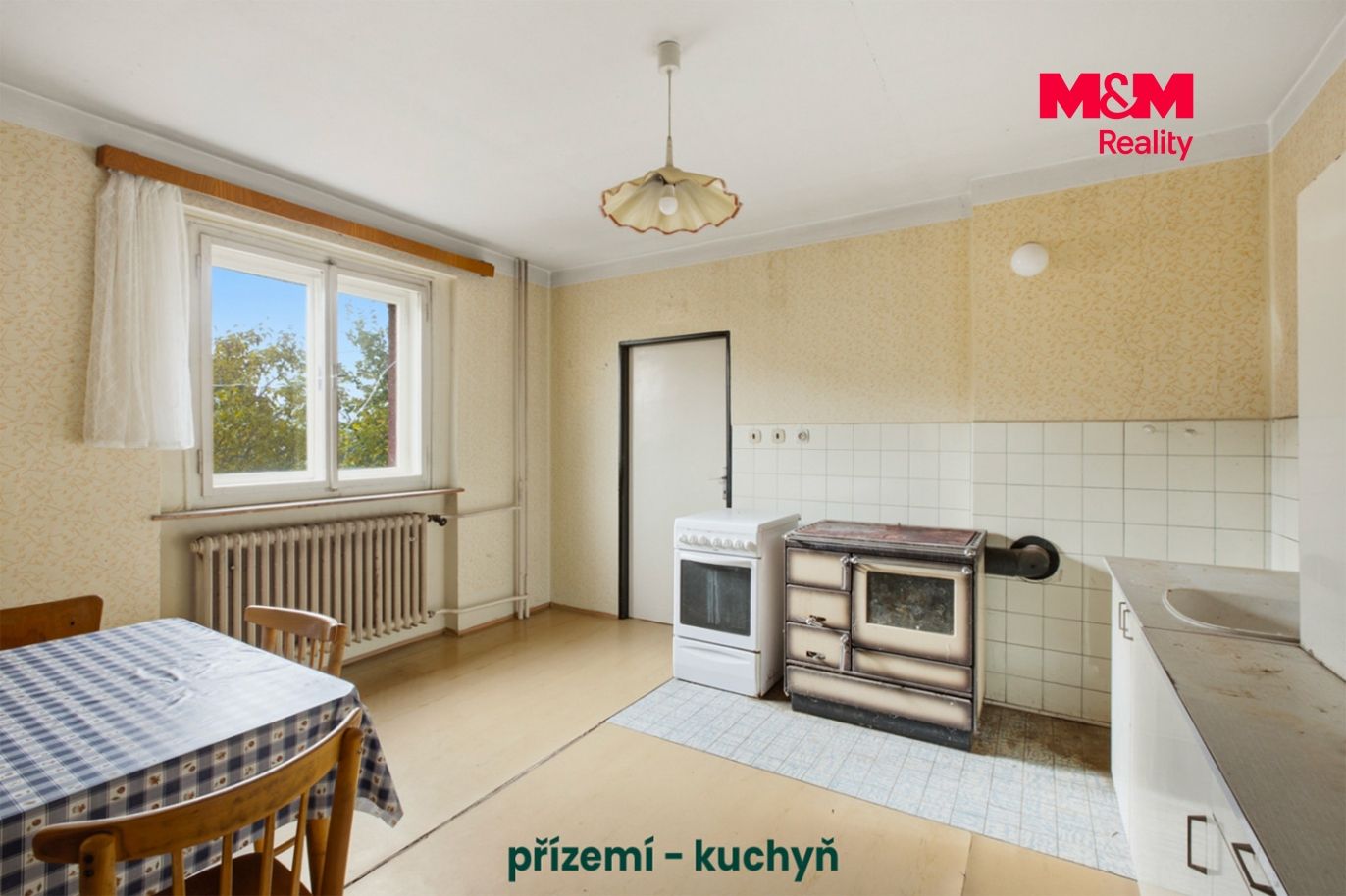 Realitní fotografie - Skřivaň - Martin Přibyl - 2 - text.jpg