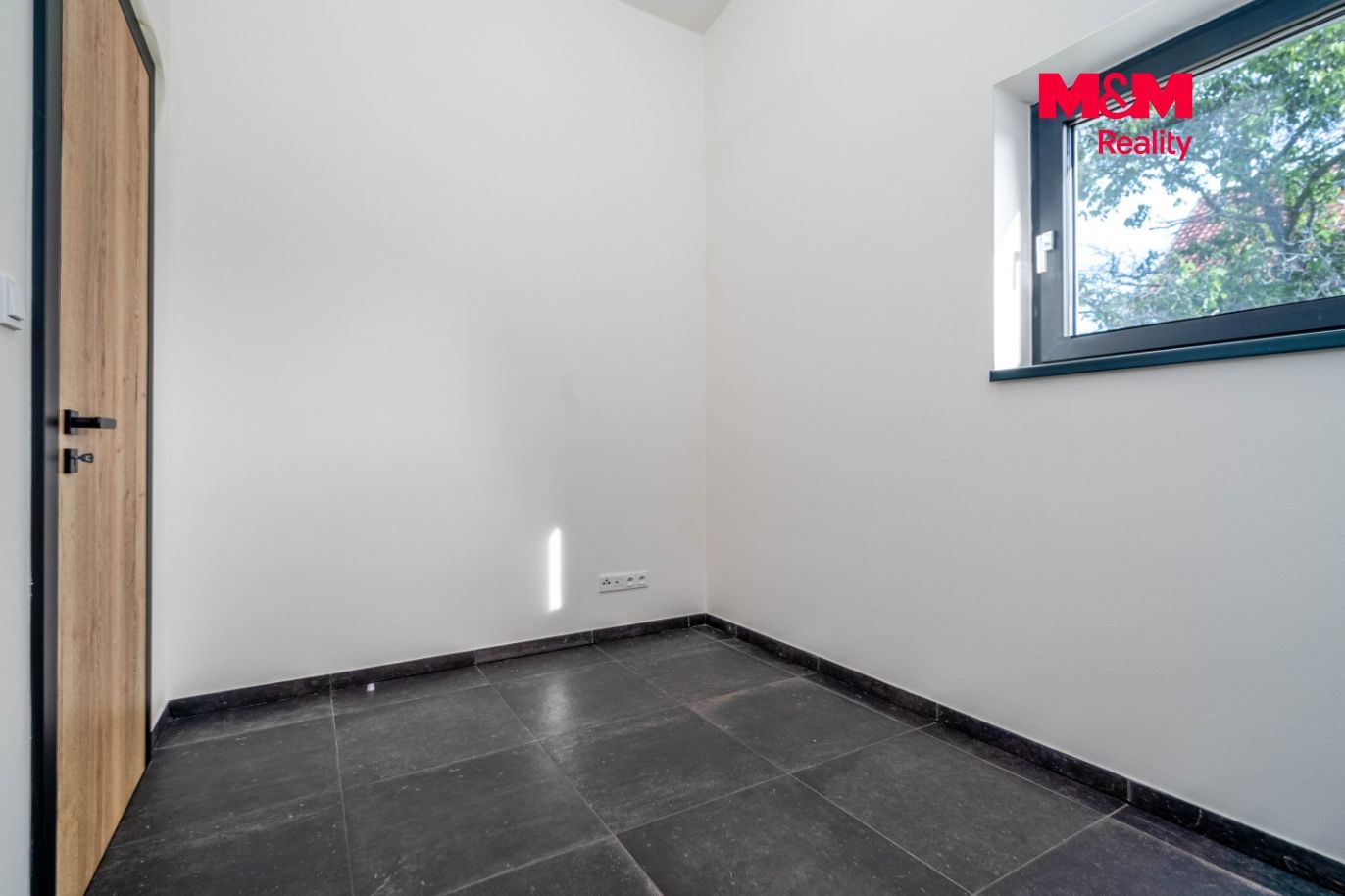 DSC08114-Edit.jpg