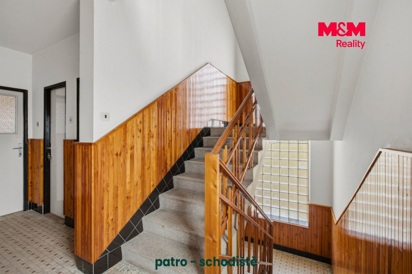 Realitní fotografie - Skřivaň - Martin Přibyl - 8 - text.jpg