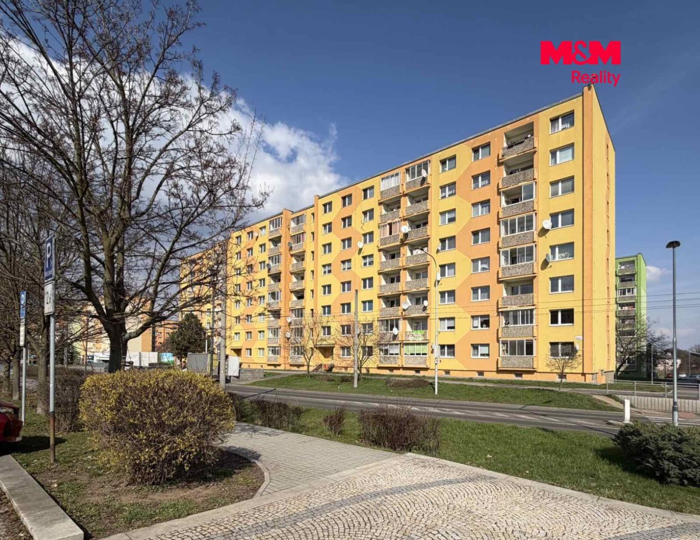 Dům