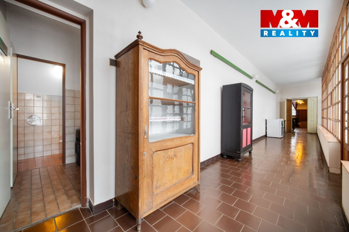 H.jpg