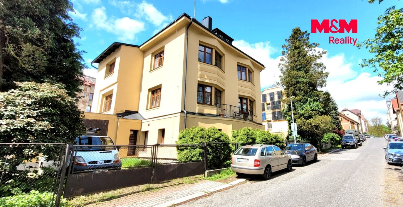Dům