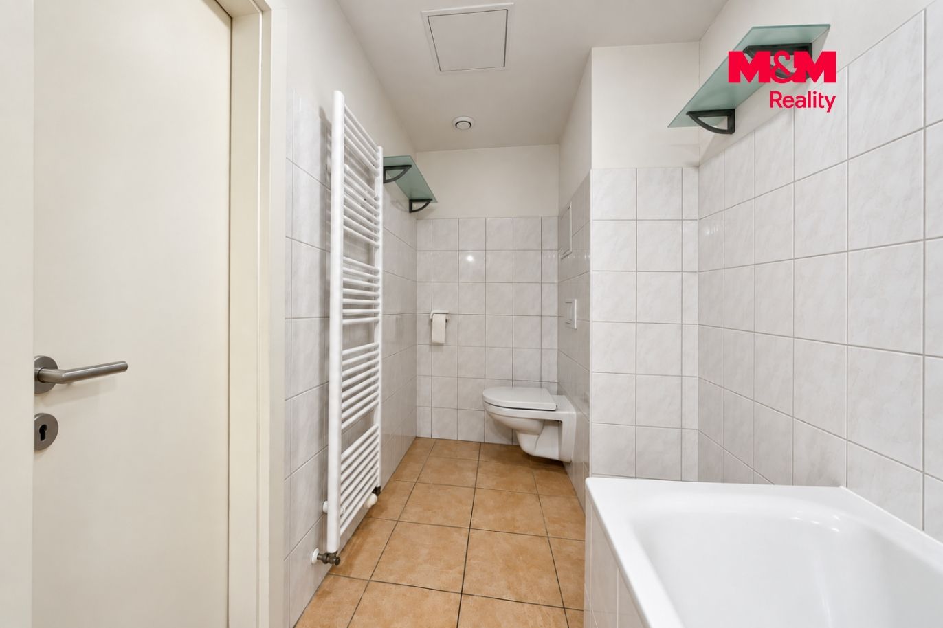 948643 - Prodej bytu 1+kk, 41 m², Klecany, ul. V Honech