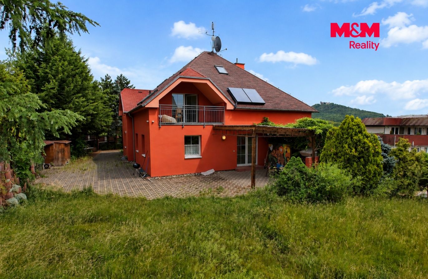 dům