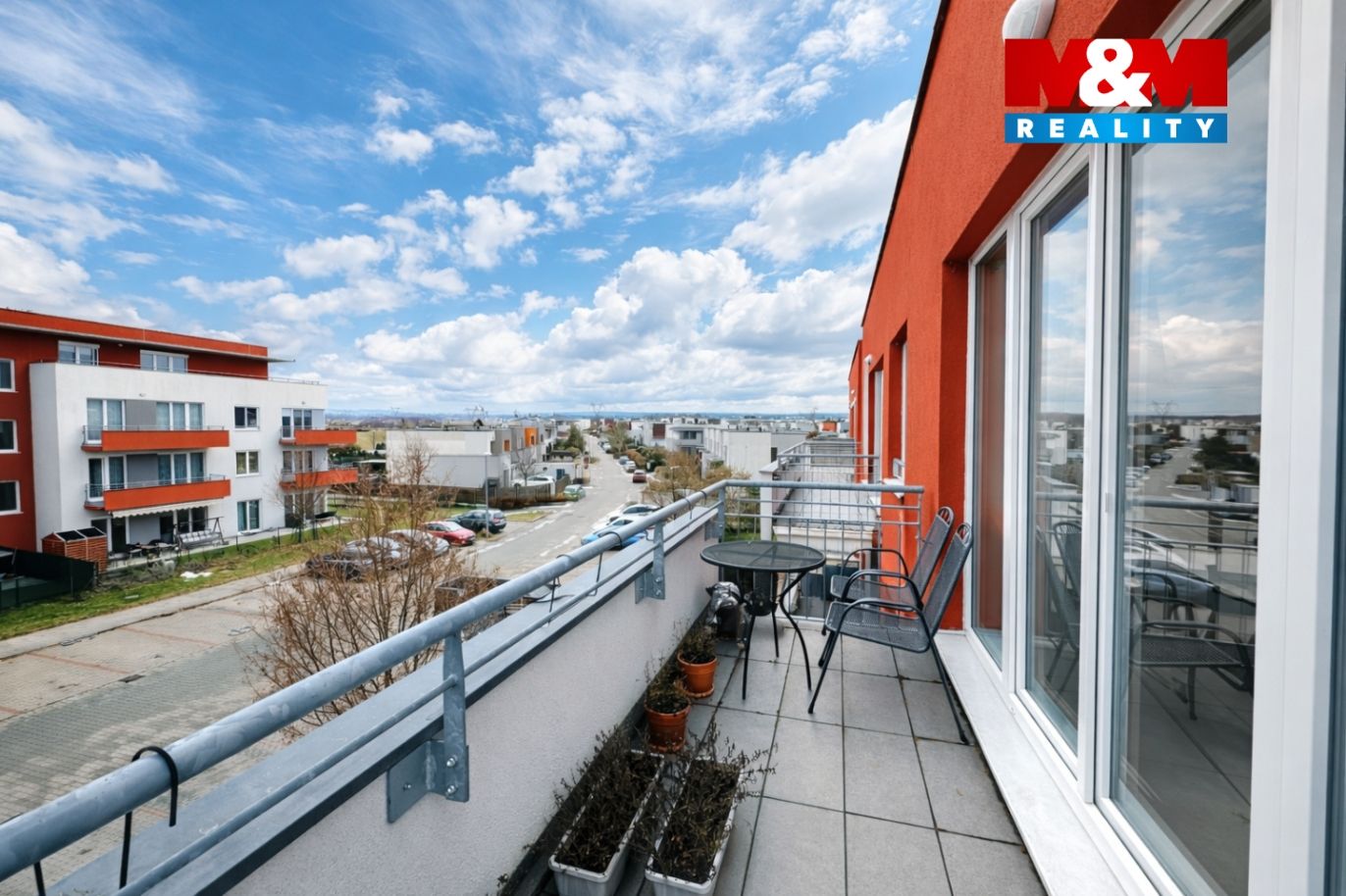 losakova balkon2.png