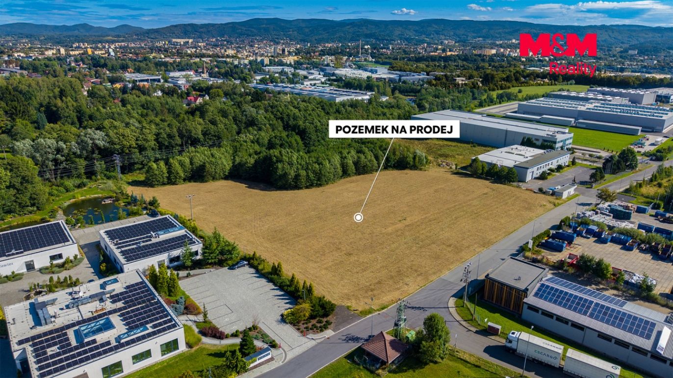 Pohled na pozemek