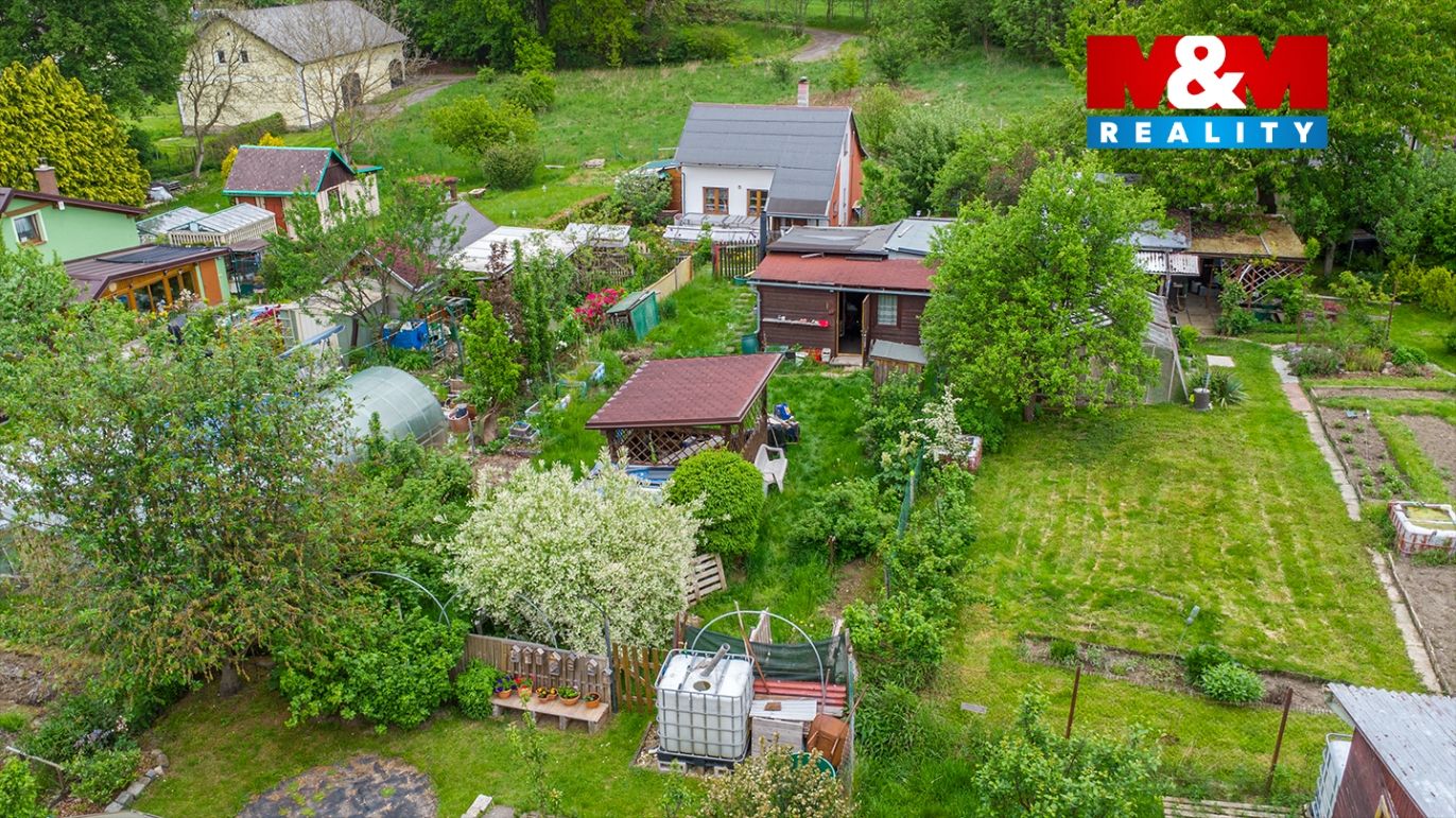 pohled na pozemek