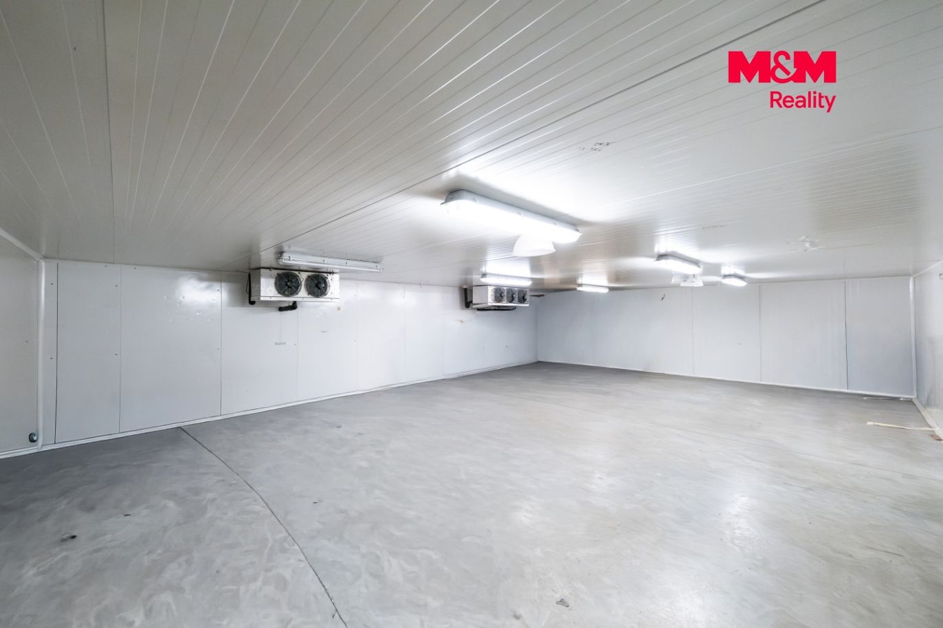 Pronájem obchodního objektu, Baška(Frýdek-Místek) 1300 m²