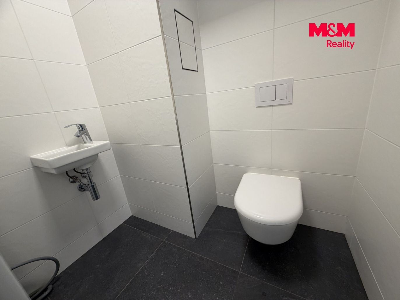 Pronájem bytu 2+kk, 52 m², Praha, ul. Limuzská