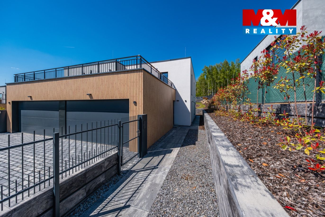 940723 - Prodej rodinného domu, 210 m², Velké Popoviceg