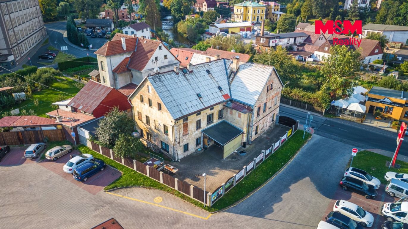 Pohled na dům hlavní.jpg
