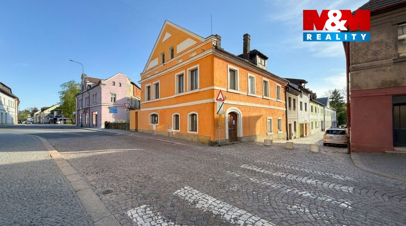 Real_estate_photo_enhancement_202605062254.jpeg