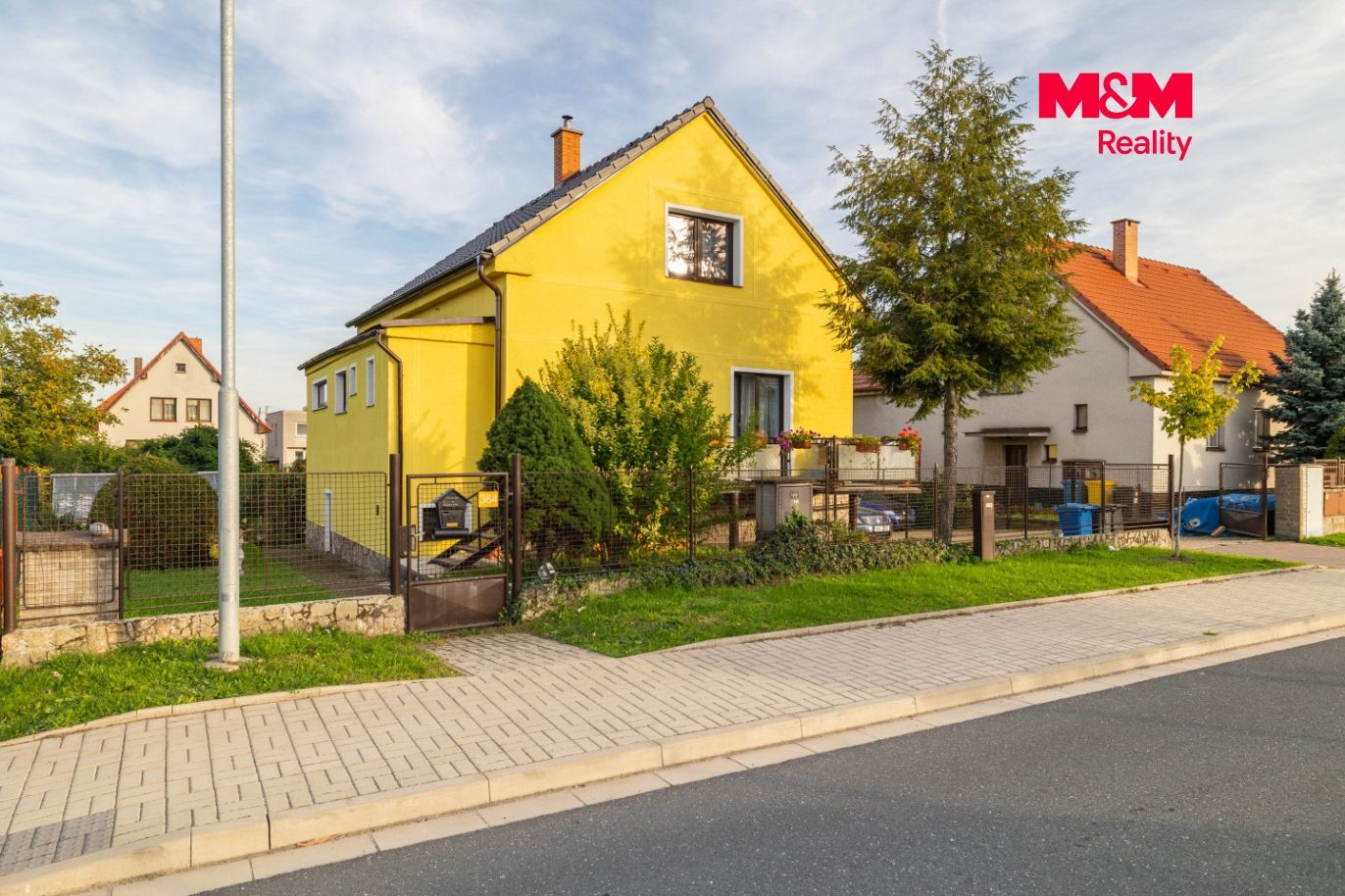 Dům