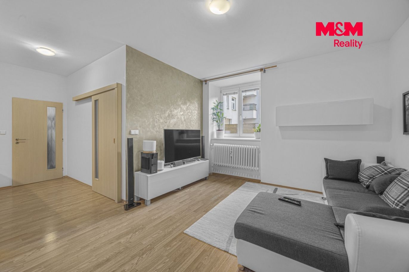 Prodej bytu 2+kk, 42 m², Hradec Králové, ul. Resslova