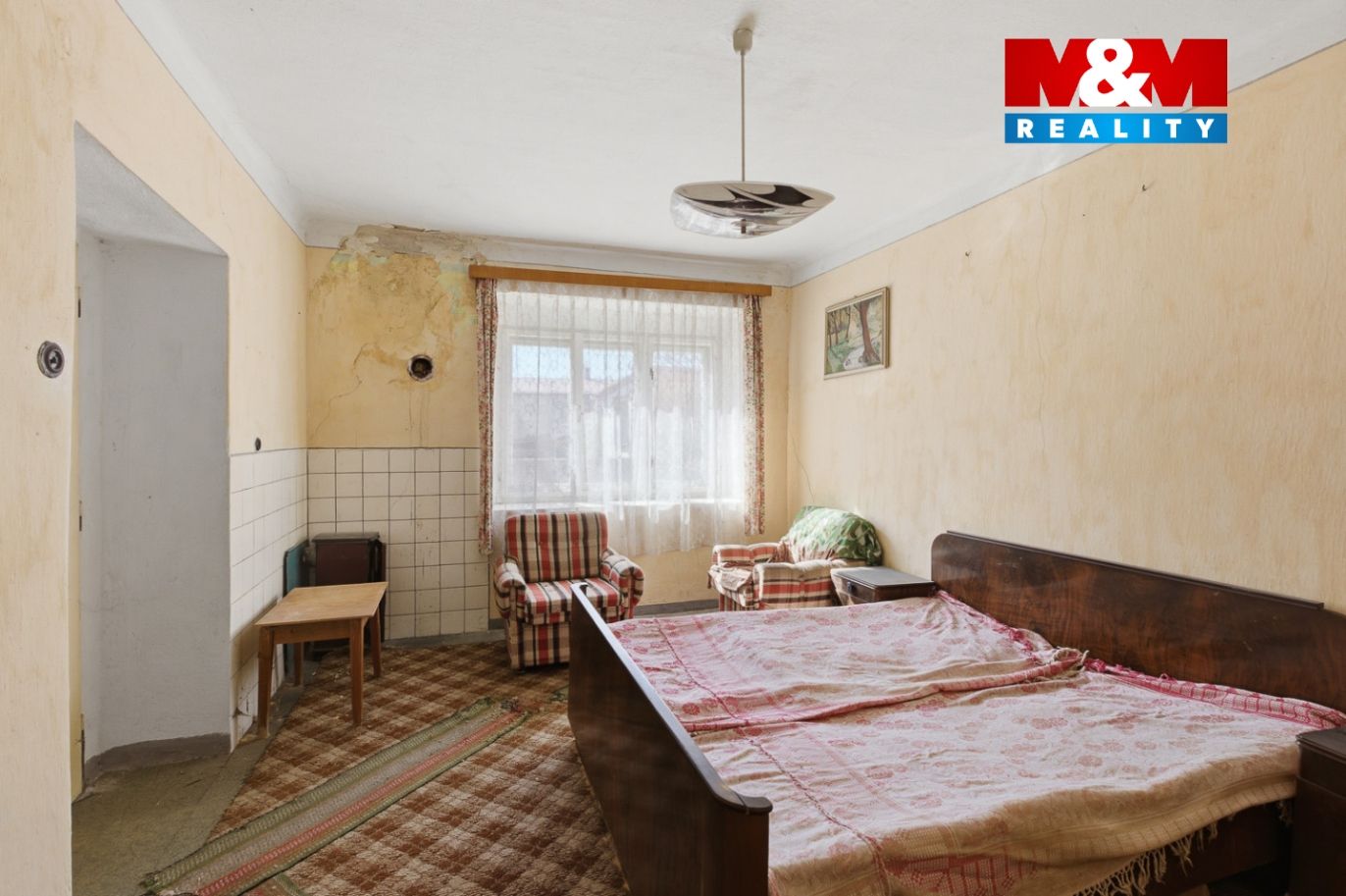 Realitni╠ü fotografie - Kne╠îz╠îeves - Jana Habartova╠ü - 14.jpg