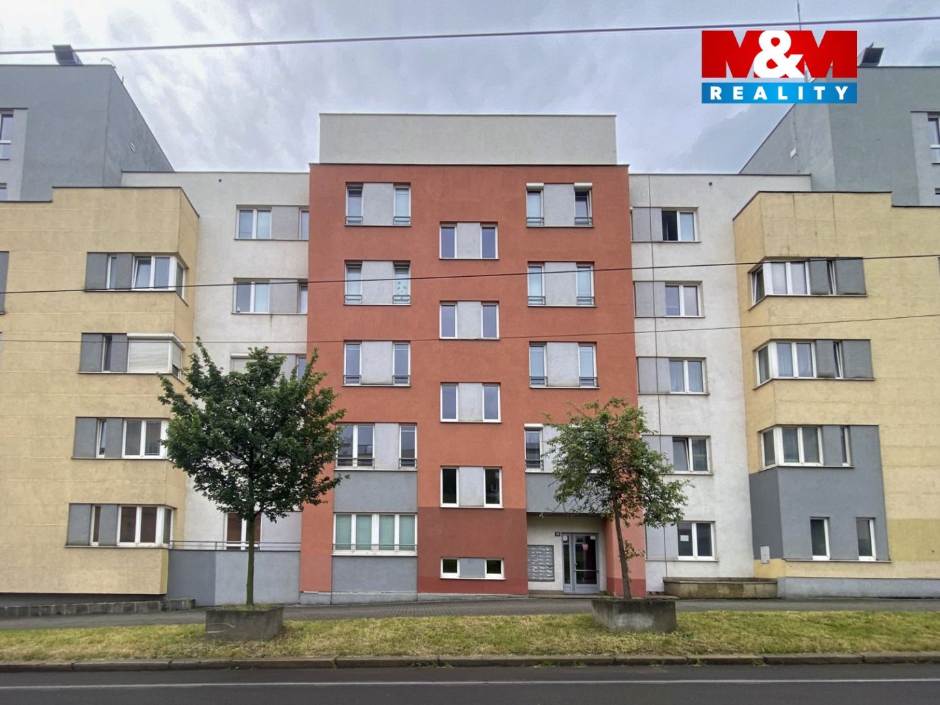 Dům