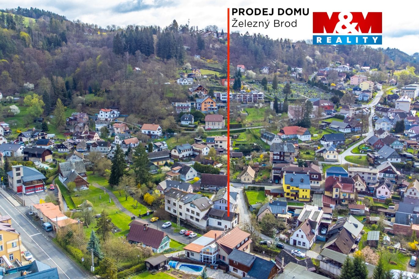 Dům