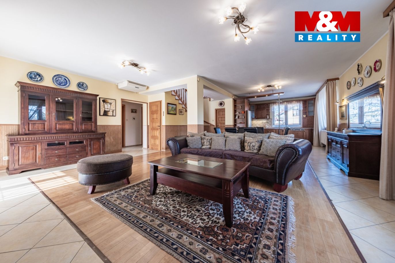 Pronájem rodinného domu, 220 m², Praha, ul. Markvartická