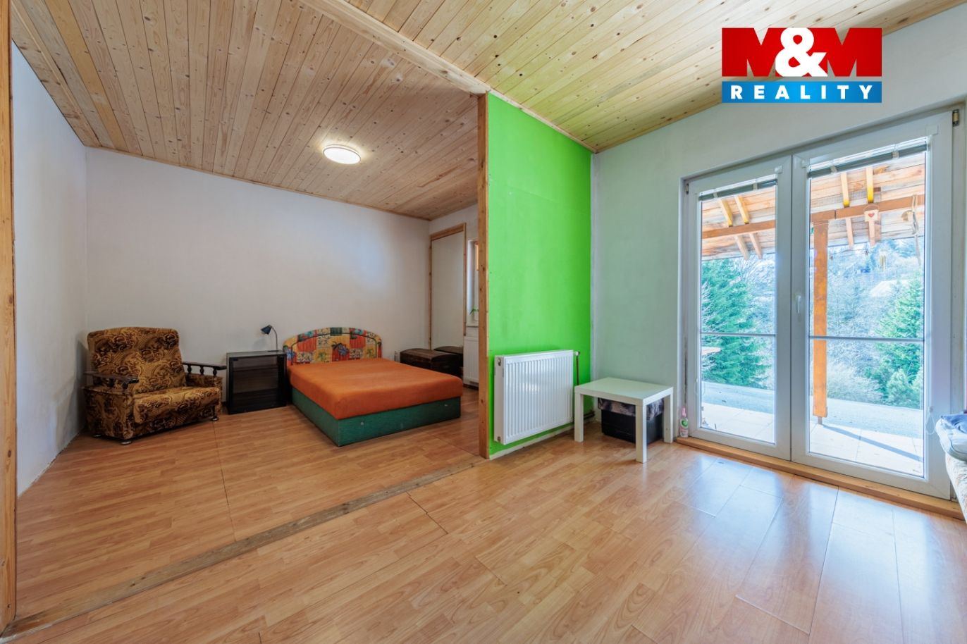 044A3000-HDR.jpg
