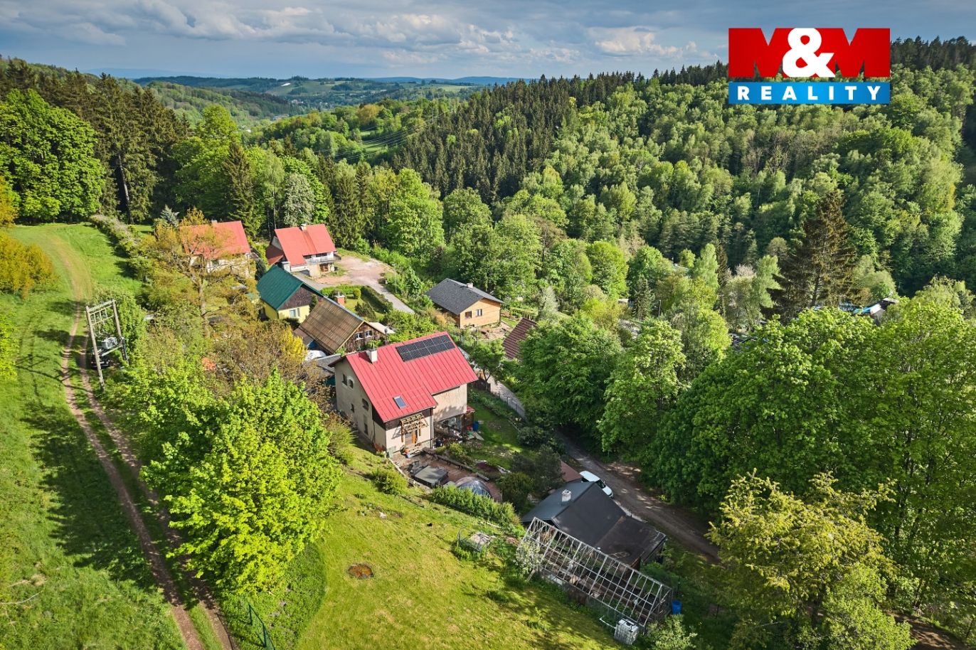Dům