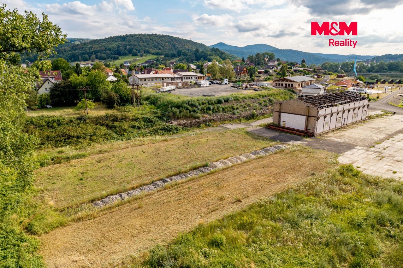 Pohled na pozemek